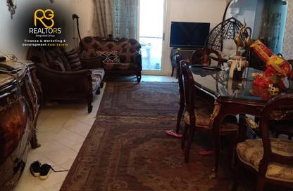 شقة - 3 غرف نوم - 2 حمامات للبيع في حدائق المهندسين - الحي الرابع - الشيخ زايد - الجيزة