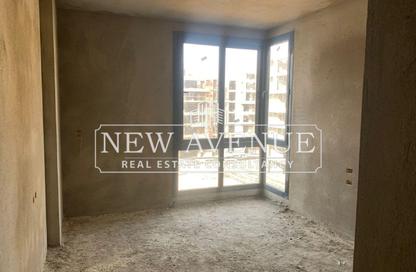 Apartment - 3 Bedrooms - 3 Bathrooms for sale in El Patio Oro - 5th Settlement Compounds - The 5th Settlement - New Cairo City - Cairo