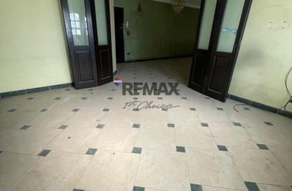 Apartment - 2 Bedrooms - 2 Bathrooms for sale in Nasr City - Cairo