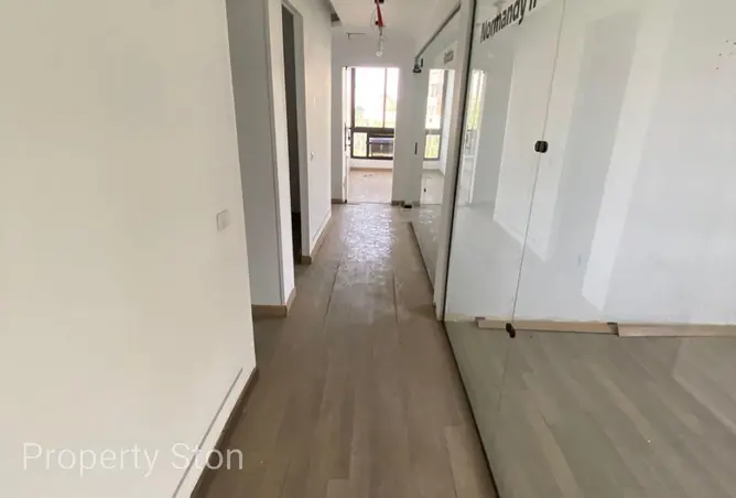 77329701 - Property Image 3