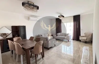 شقة - 2 غرف نوم - 2 حمامات للبيع في مون ريزيدنس - فيفث سكوير - التجمع الخامس - مدينة القاهرة الجديدة - القاهرة