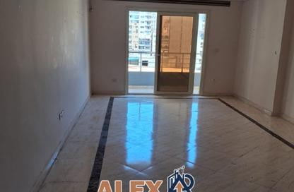 Apartment - 3 Bedrooms - 2 Bathrooms for sale in Shaarawy St. - Laurent - Hay Sharq - Alexandria