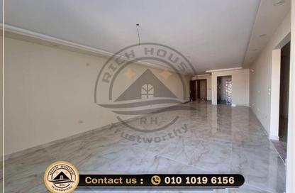 Apartment - 3 Bedrooms - 2 Bathrooms for rent in 14th of May Bridge Road - Smouha - Hay Sharq - Alexandria