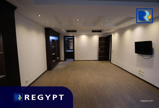 53721898 - Property Image 2