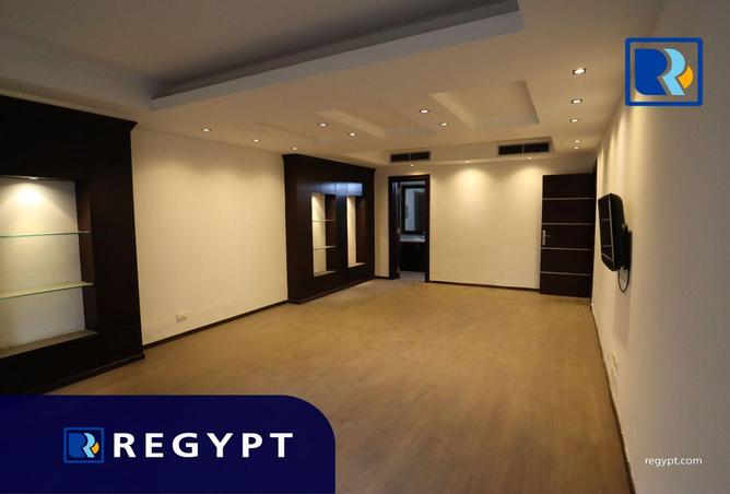 53721898 - Property Image 3