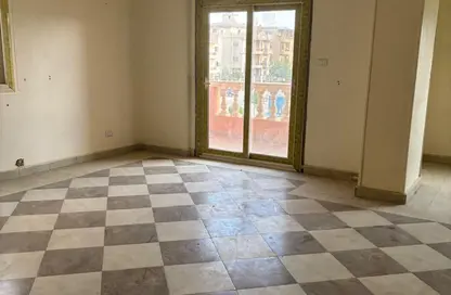 شقة - 3 غرف نوم - 3 حمامات للايجار في المنطقة ب - حى جنوب الاكايمية - مدينة القاهرة الجديدة - القاهرة