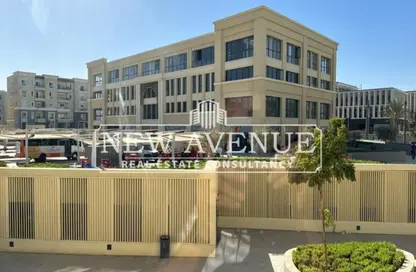 Office Space - Studio - 1 Bathroom for sale in Mivida - 5th Settlement Compounds - The 5th Settlement - New Cairo City - Cairo