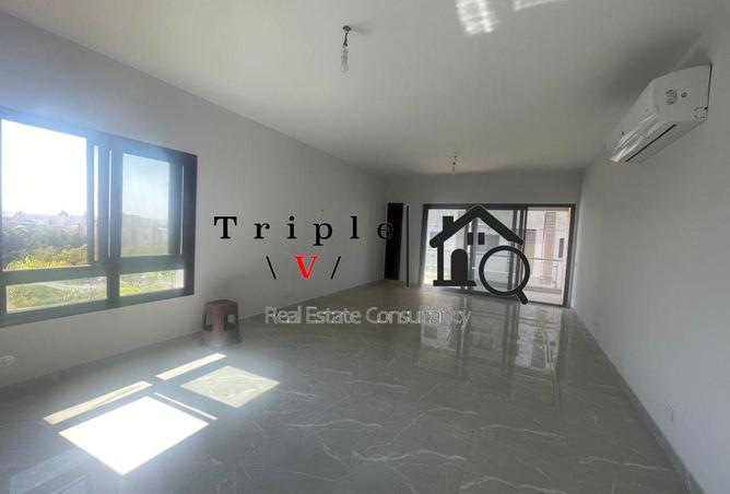 79727002 - Property Image 2