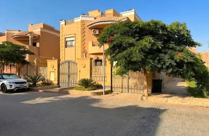 Villa - 7+ - 7+ for sale in One Piece - North Teseen St. - The 5th Settlement - New Cairo City - Cairo
