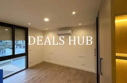 Apartment - 2 Bedrooms - 2 Bathrooms for sale in Hyde Park - New Cairo City - Cairo