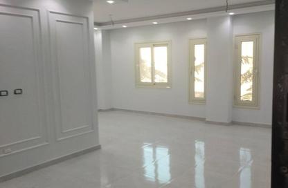 Apartment - 3 Bedrooms - 3 Bathrooms for sale in Mohamed Naguib Axis - Abou El Houl - New Cairo City - Cairo