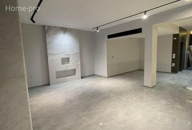 8633719 - Property Image 3