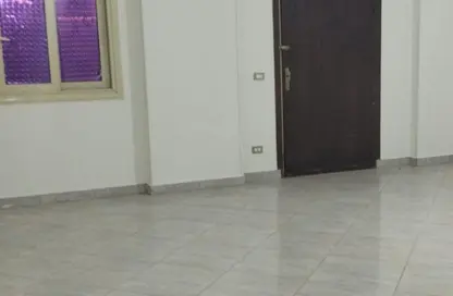 شقة - 3 غرف نوم - 2 حمامات للايجار في شارع 17 - الحي الثالث - التجمع الخامس - مدينة القاهرة الجديدة - القاهرة