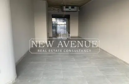 Office Space - 5 Bedrooms - 3 Bathrooms for rent in Concord Plaza - South Investors Area - New Cairo City - Cairo