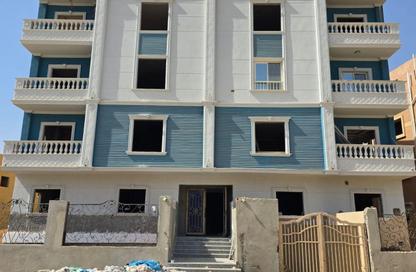 Apartment - 3 Bedrooms - 2 Bathrooms for sale in 2nd Neighborhood - 3rd District East - Shorouk City - Cairo