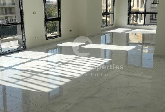 2OzKkIA90Yi - Property Image 2