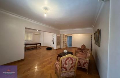 Apartment - 3 Bedrooms - 2 Bathrooms for sale in Al Nasr St. - El Laselky - New Maadi - Hay El Maadi - Cairo