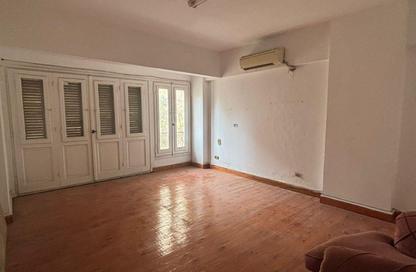 Co-Working Space - 4 Bedrooms - 2 Bathrooms for rent in Al Mesaha St. - Dokki - Giza