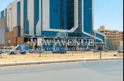 مساحات مكتبية - 3 غرف نوم - 1 حمام للبيع في بيزنس بلاس - شارع التسعين الشمالي - التجمع الخامس - مدينة القاهرة الجديدة - القاهرة