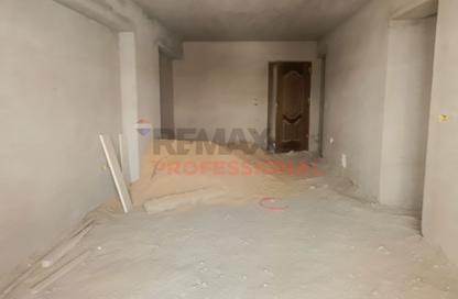 Apartment - 3 Bedrooms - 2 Bathrooms for sale in El Safwa - New Smouha - Smouha - Hay Sharq - Alexandria