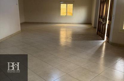 Co-Working Space - Studio - 3 Bathrooms for rent in Ganoob El Acadimia - New Cairo City - Cairo