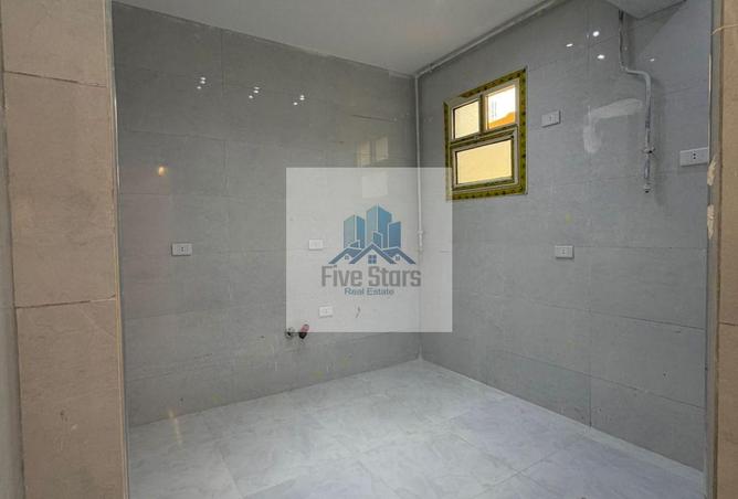 52453670 - صورة العقار 3