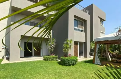 Villa - 4 Bedrooms - 5 Bathrooms for sale in Etapa - Sheikh Zayed Compounds - Sheikh Zayed City - Giza