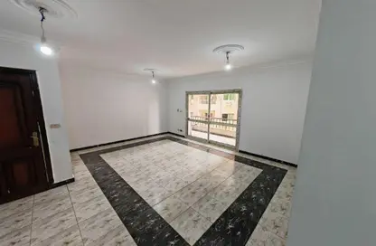 شقة - 3 غرف نوم - 2 حمامات للايجار في مدينة الواحة - الحي العاشر - مدينة نصر - القاهرة