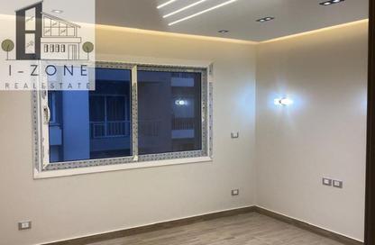 Apartment - 3 Bedrooms - 2 Bathrooms for rent in Hyde Park - New Cairo City - Cairo