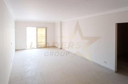 Apartment - 2 Bedrooms - 2 Bathrooms for rent in Sawary - Alexandria Compounds - Alexandria