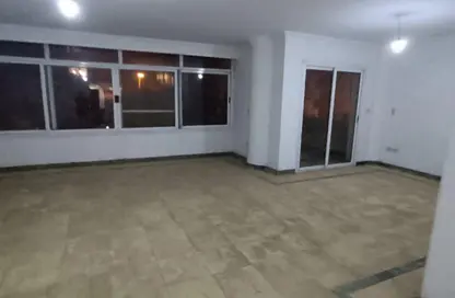 Apartment - 3 Bedrooms - 2 Bathrooms for rent in Street28 - District 5 - The 5th Settlement - New Cairo City - Cairo