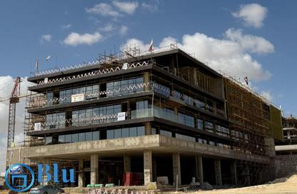 Office Space - 3 Bedrooms - 2 Bathrooms for sale in New Giza - Cairo Alexandria Desert Road - 6 October City - Giza