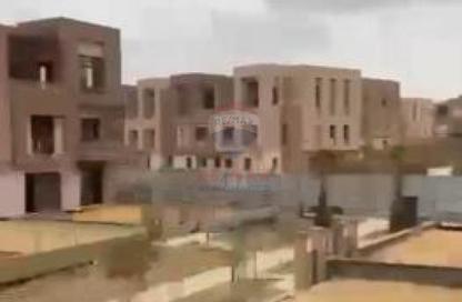 Townhouse - 4 Bedrooms - 4 Bathrooms for sale in District 5 - 5th Settlement Compounds - The 5th Settlement - New Cairo City - Cairo Townhouse - 4 Bedrooms - 4 Bathrooms for sale in District 5 - 5th Settlement Compounds - The 5th Settlement - New Cairo City - Cairo