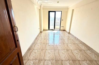Apartment - 2 Bedrooms - 1 Bathroom for rent in Dayr Al Rahma St. - Fleming - Hay Sharq - Alexandria Apartment - 2 Bedrooms - 1 Bathroom for rent in Dayr Al Rahma St. - Fleming - Hay Sharq - Alexandria