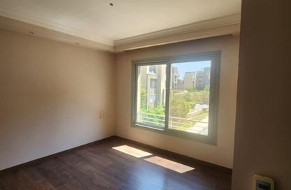 Apartment - 2 - 2 for sale in Palm Hills Village Gate - South Investors Area - New Cairo City - Cairo