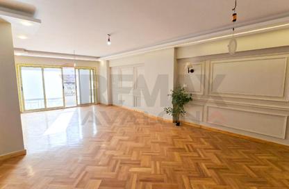 Apartment - 3 Bedrooms - 3 Bathrooms for sale in Glim - Hay Sharq - Alexandria