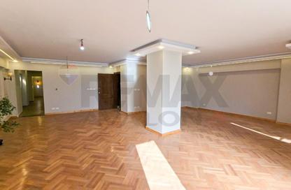 Apartment - 3 Bedrooms - 3 Bathrooms for sale in Glim - Hay Sharq - Alexandria