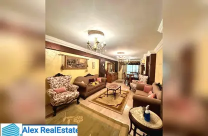 Apartment - 3 Bedrooms - 2 Bathrooms for rent in Omar Lotfy St. - Ibrahimia - Hay Wasat - Alexandria