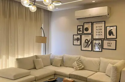 Apartment - 2 Bedrooms - 2 Bathrooms for rent in Lake View Residence - 5th Settlement Compounds - The 5th Settlement - New Cairo City - Cairo