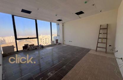 Office Space - Studio - 2 Bathrooms for rent in Cairo Business Park - 5th Settlement Compounds - The 5th Settlement - New Cairo City - Cairo