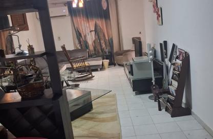 Apartment - 2 Bedrooms - 1 Bathroom for rent in Al Rehab - New Cairo City - Cairo
