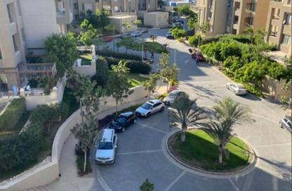 (بنتهاوس  (روف - 3 غرف نوم - 3 حمامات للبيع في فيلدج جيت - المستثمرين الجنوبية - مدينة القاهرة الجديدة - القاهرة