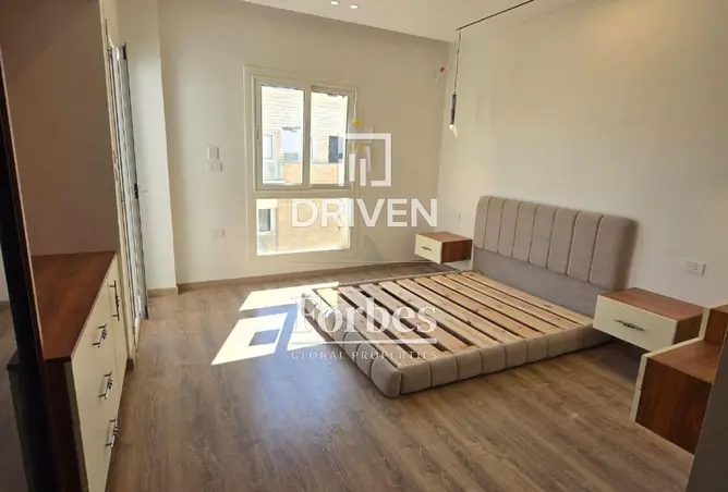 114621956 - Property Image 2