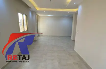 Apartment - 2 Bedrooms - 1 Bathroom for rent in Al Andalus Buildings - Al Andalus District - New Cairo City - Cairo