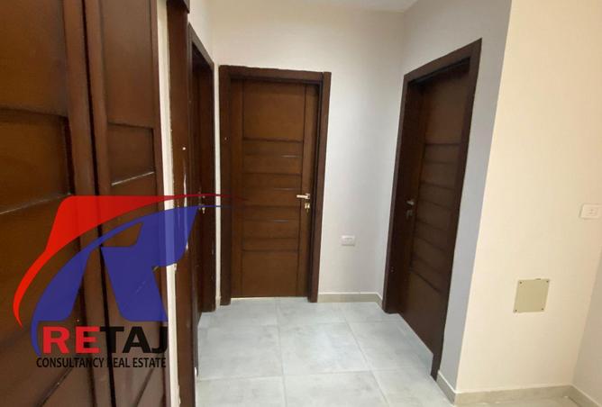 99112010 - Property Image 3