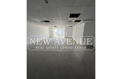 Office Space - 1 Bedroom - 2 Bathrooms for rent in Concord Plaza - South Investors Area - New Cairo City - Cairo