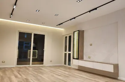Apartment - 2 Bedrooms - 2 Bathrooms for sale in El Rehab Extension - Al Rehab - New Cairo City - Cairo