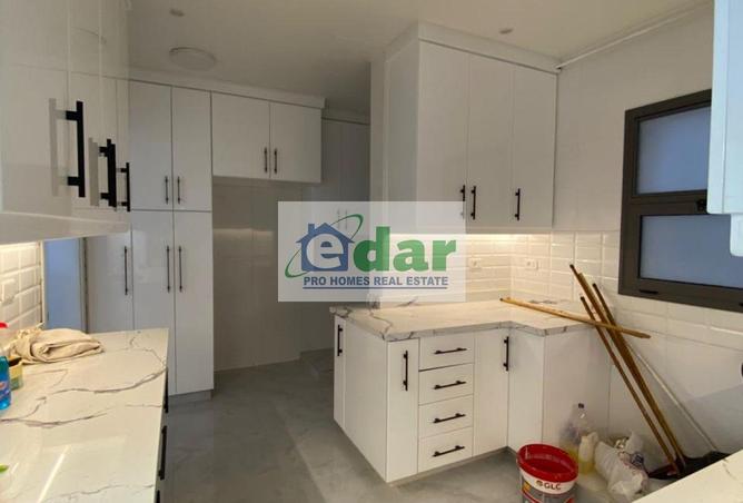 93251906 - Property Image 3