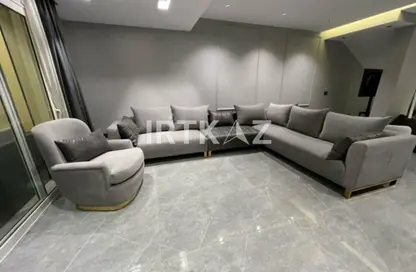 iVilla - 4 Bedrooms - 3 Bathrooms for sale in Mountain View Hyde Park - 5th Settlement Compounds - The 5th Settlement - New Cairo City - Cairo