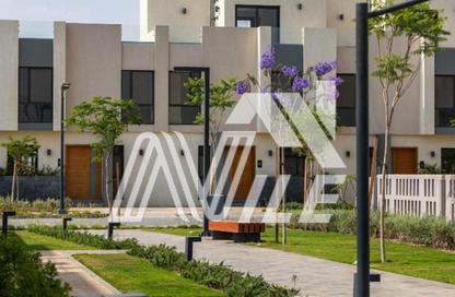 تاون هاوس - 5 غرف نوم - 4 حمامات للبيع في كمبوند البروج - كمبوندات الشروق - مدينة الشروق - القاهرة تاون هاوس - 5 غرف نوم - 4 حمامات للبيع في كمبوند البروج - كمبوندات الشروق - مدينة الشروق - القاهرة
